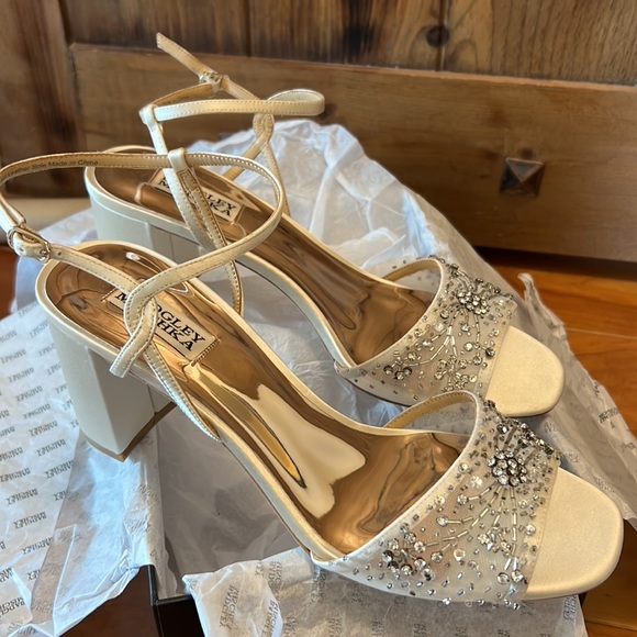 Badgley Mischka Blaine Ivory Satin Beaded Mesh Dress Sandals - Picture 11 of 13